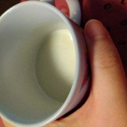 甘酒も牛乳も家に常備されてるので試してみました。
ホッとする美味しさでした。